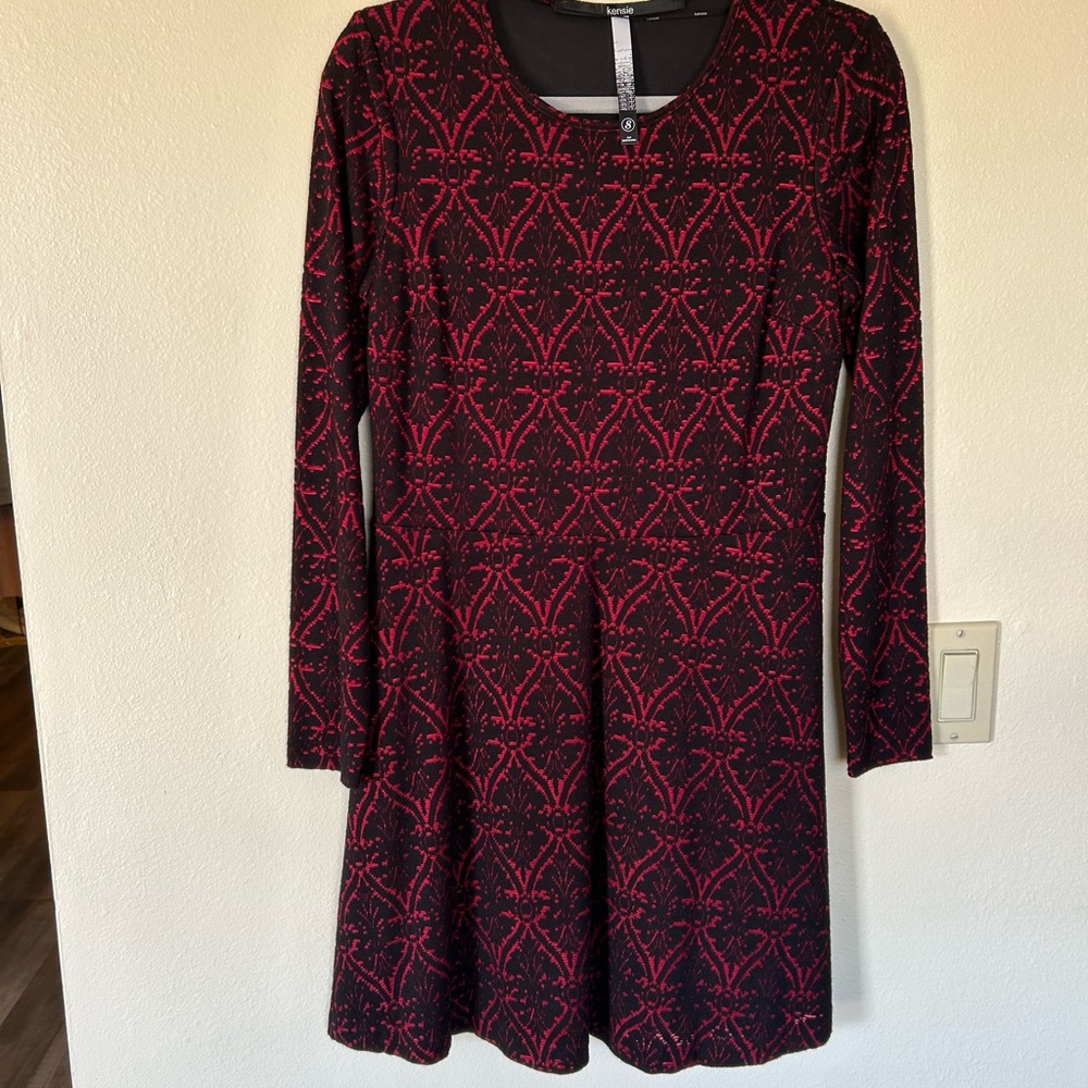 Kensie - Size Small - Black and Red Patterned Long Sleeve Dress - WORN ONCE
